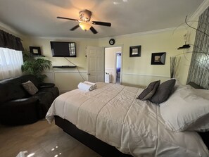 5 soverom, strykejern/-brett, wi-fi og sengetøy