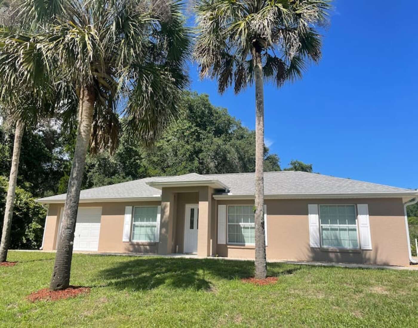 2-Bedroom Home Minutes from the Gulf of Mexico
