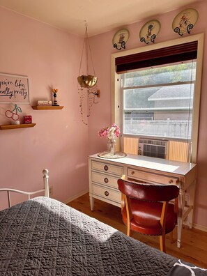 3 Schlafzimmer, Schreibtisch, Bügeleisen/Bügelbrett, kostenloses WLAN