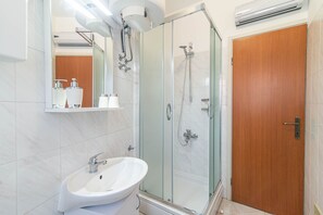 Duschwanne, Bidet