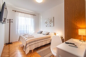 3 Schlafzimmer, Schreibtisch, WLAN