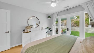3 bedrooms, iron/ironing board, travel crib, free WiFi