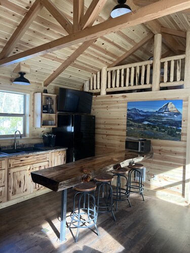 Black Bear Cabin - Amish Cabin 5 Miles From Glacier