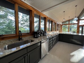 Fridge, microwave, oven, stovetop - Otto, NC Mountain Family Cabin w/breathtaking view, sleeps 10 access to river (Otto)