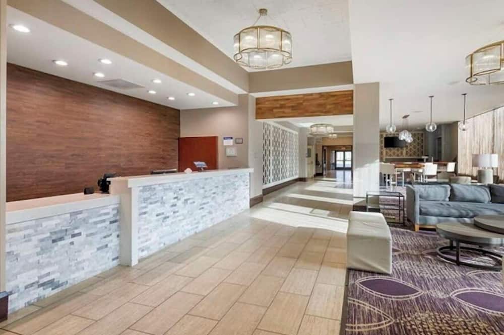 Comfort Inn Brooklyn Center
