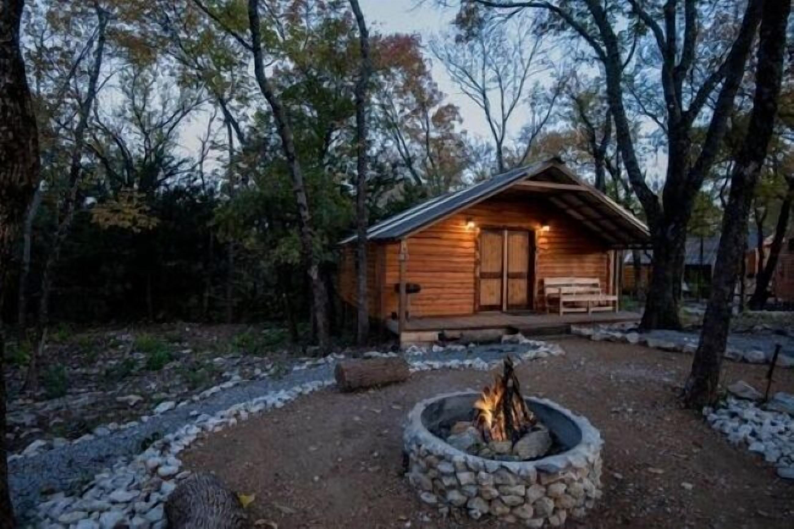 forest cabin sleep 5 | individually decorated, individually furnished, travel cot, free wifi