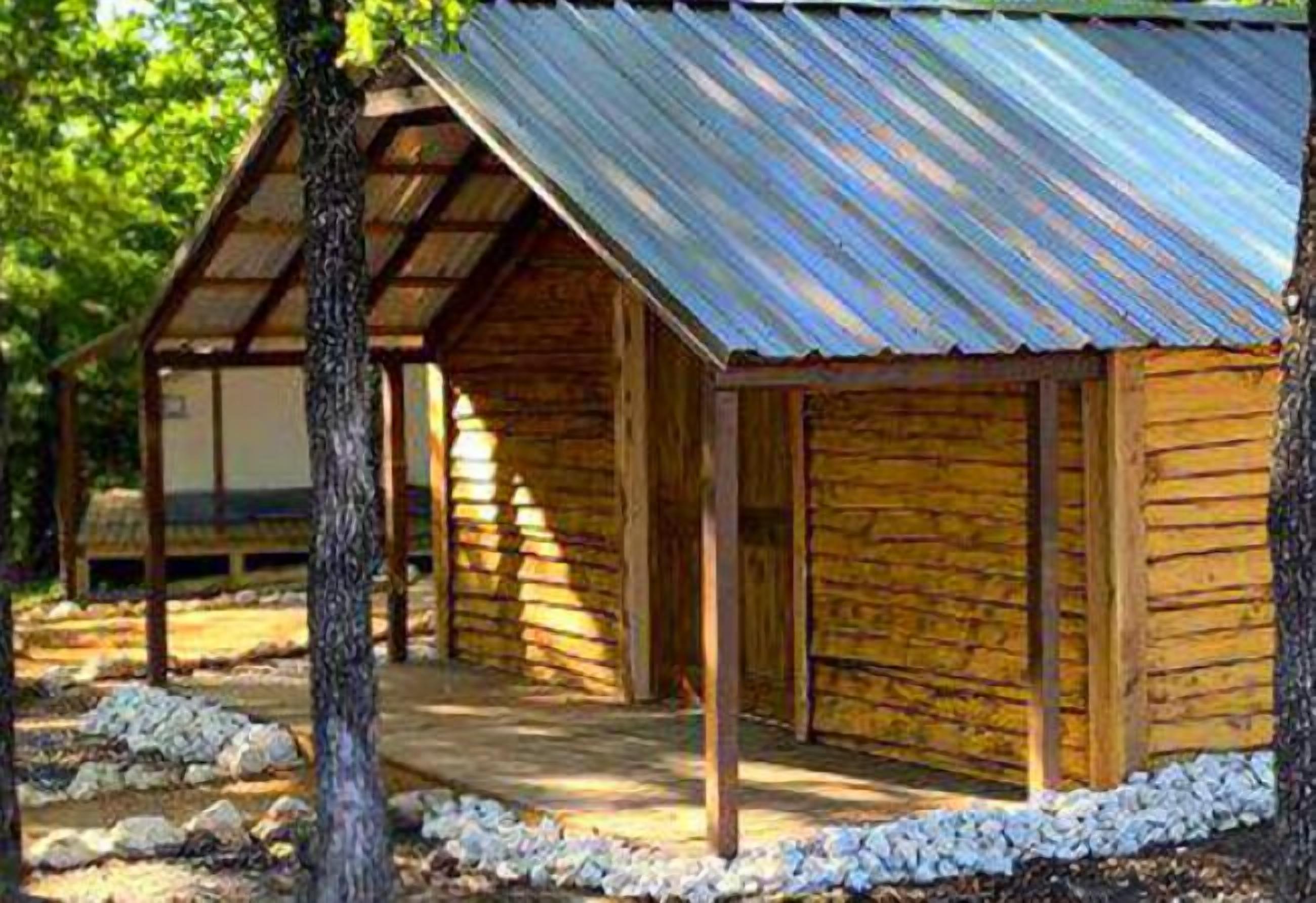 forest cabin sleep 6 | individually decorated, individually furnished, travel cot, free wifi