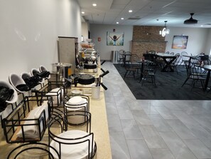 Free daily continental breakfast