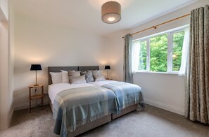 2 chambres, fer et planche à repasser, accès au Wi-Fi (inclus)