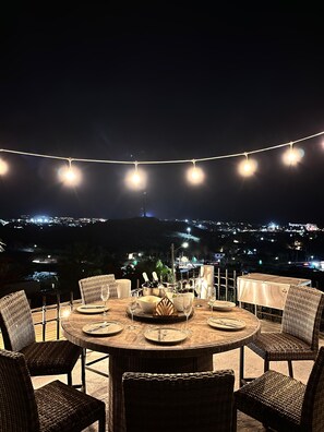 Outdoor dining - Captivating charm! Modern 3-bedroom Villa. BEACH, SEA & MARINA P.L.C., Views!! (La Choya, San José del Cabo)