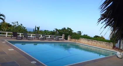 Fantastic views! Short drive to beach