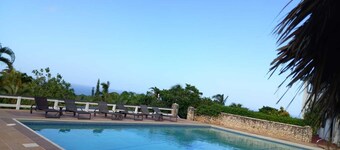 Fantastic views! Short drive to beach