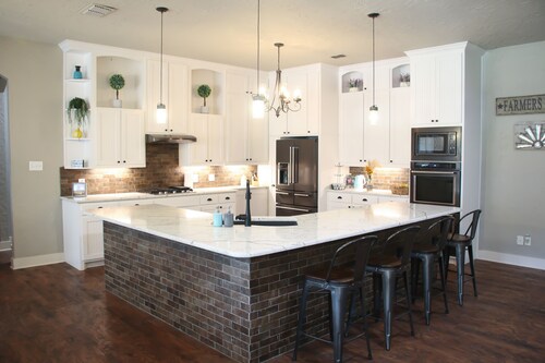 Dallas Suburb#Sleeps upto 60#11BR,10.5Bath Luxury Ranch#Pool#HotTub#PickleBall