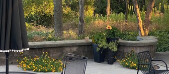 Comfy 2bedroom/1 bath apt, with a pool, large patio, near downtown Weatherford. 