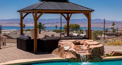 AMAZING LAKE VIEWS AND POOL!!