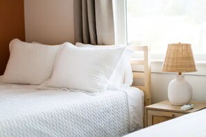 4 Schlafzimmer, Schreibtisch, Reisekinderbett, kostenloses WLAN