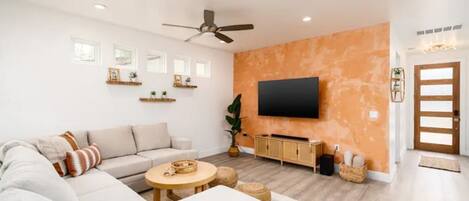 Smart TV, books, stereo