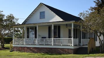 ุงูู
ูุดุฃุฉ ู
ู ุงูุฎุงุฑุฌ