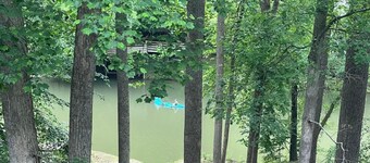 Fun Riverside Cabin: Indoor Games+Hot Tub+Firepit