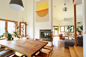 Dining - Spacious Designer Home in Boulder Perfect for Families and Groups (Boulder)