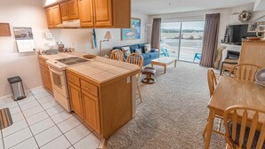 Condo, 1 King Bed with Sofa bed (Waters Edge 412) | Private kitchen - Waters Edge 412 (Lincoln City)