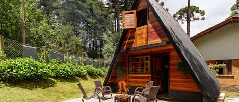 Cabaña Premium, vista al jardín, en el área del jardín | 1 habitación, ropa de cama hipoalergénica, insonorización y wifi gratis