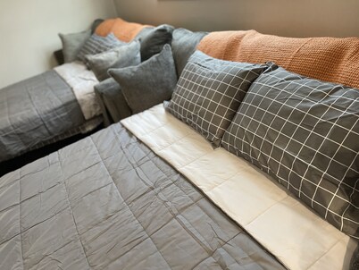 RockerBye Rental downtown Ladd - Sleep 6 - Large modern space with vintage charm