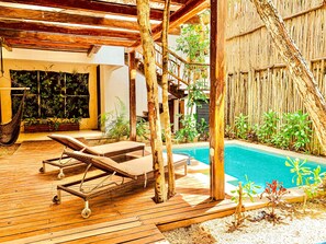 Piscine extérieure, piscine chauffée