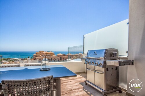 Zumo Townhouse with sauna,pool & Sea View in Fuengirola