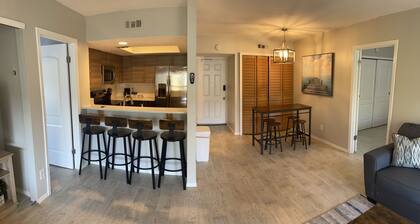 BEAUTIFUL & SPACIOUS 2BR/2BA BEACH CONDO