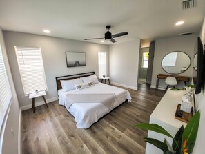 2 chambres, bureau, fer et planche à repasser, Wi-Fi gratuit