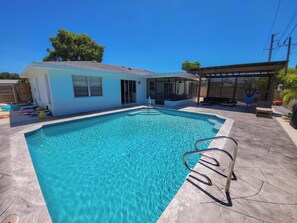 Outdoor pool, a heated pool - Coastal Home w/ Heated Pool Near Anna Maria Island (Bradenton)