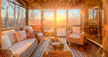 Sunset Mountain Views- Spacious Luxurious cabin