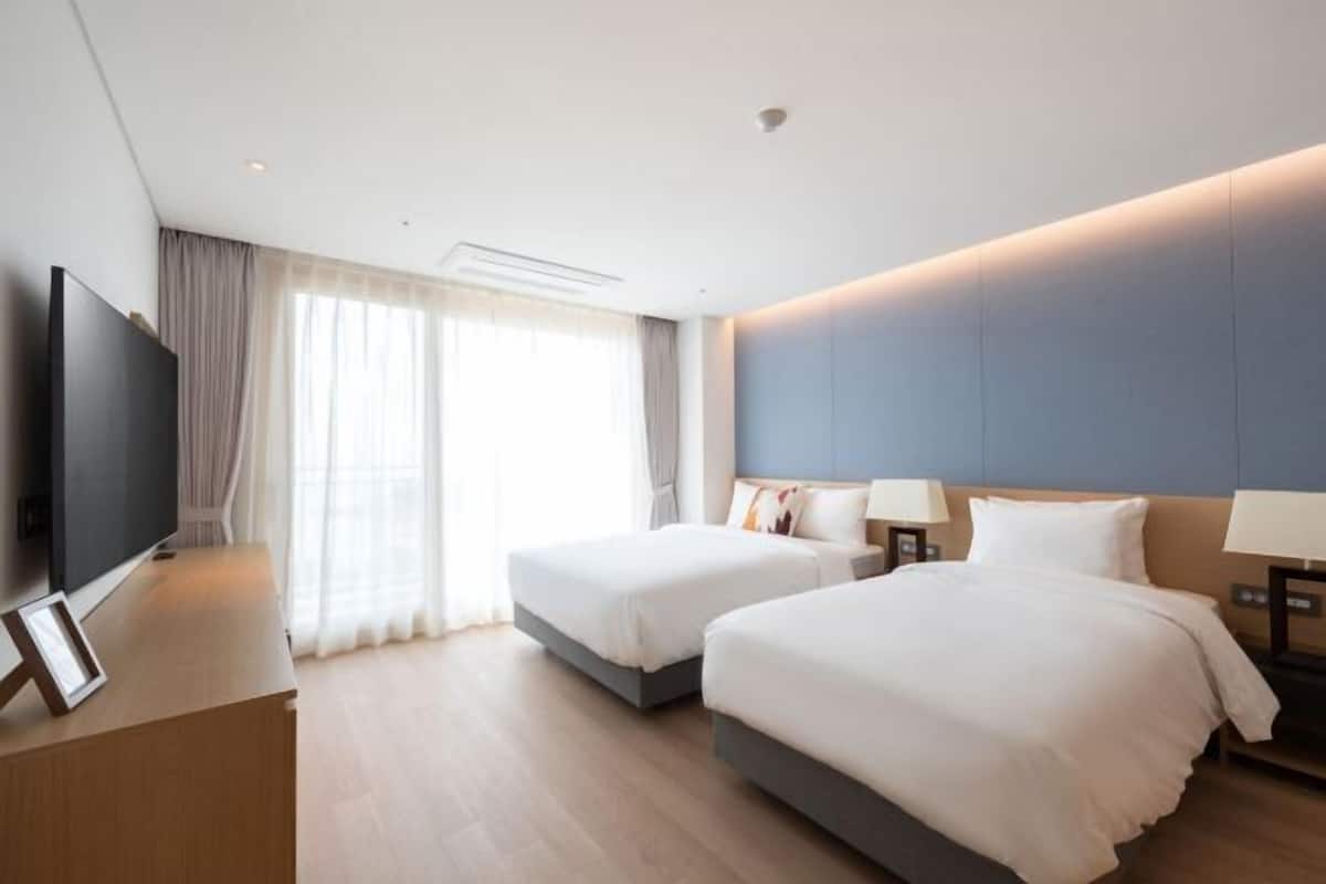 Schallisolierte Zimmer, kostenloses WLAN, Bettwäsche