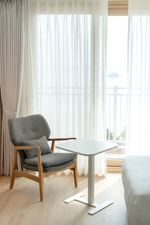 Værelse (Ocean Suite Family) | 2 soveværelser, lydisolering, gratis Wi-Fi, sengetøj