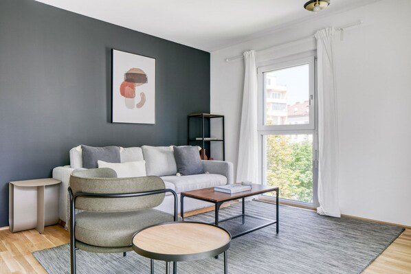 TV, stereo