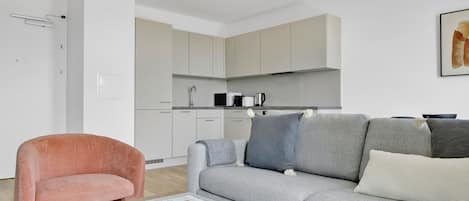 Télévision, chaîne hi-fi