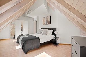 3 bedrooms, iron/ironing board, WiFi, bed sheets - Fluntern 4.5 Room w/ Storage & W/D, 7 mins to Mkt (Zurich)