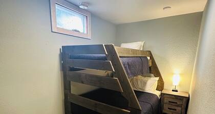 Spacious Ennis Home – Walk to Town, River & Local Attractions