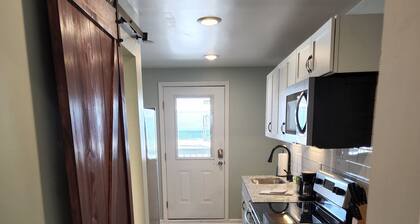 Harrison Hotel Unit I
Pet Friendly
2nd Story