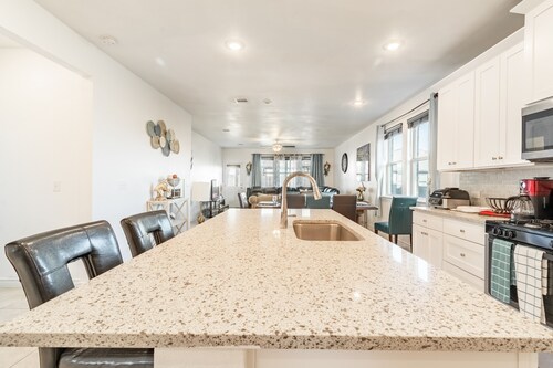 Modern home with huge living area, great for family and group vacations 