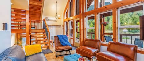 テレビ、暖炉、テレビゲーム、DVD プレーヤー