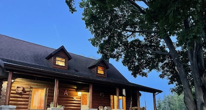Country Living Custom Built Log Home with Hot Tub and Sauna