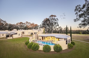 Exterior - Tower Lodge (Pokolbin)