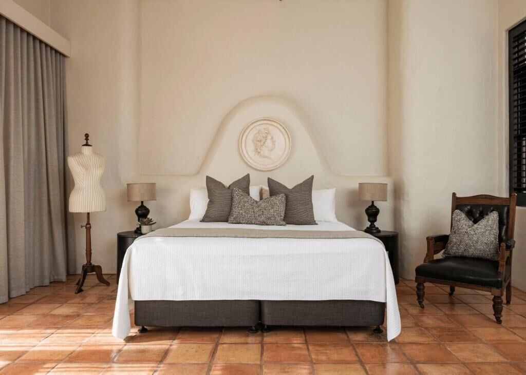 Premium bedding, free minibar items, in-room safe