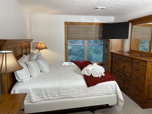 3 habitaciones, tabla de planchar con plancha, wifi y ropa de cama 