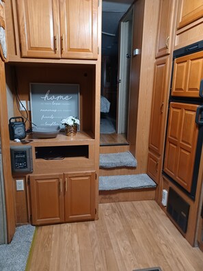 Interior - COZY QUIET GETAWAY MINUTES FROM THE CITY (Cranston)