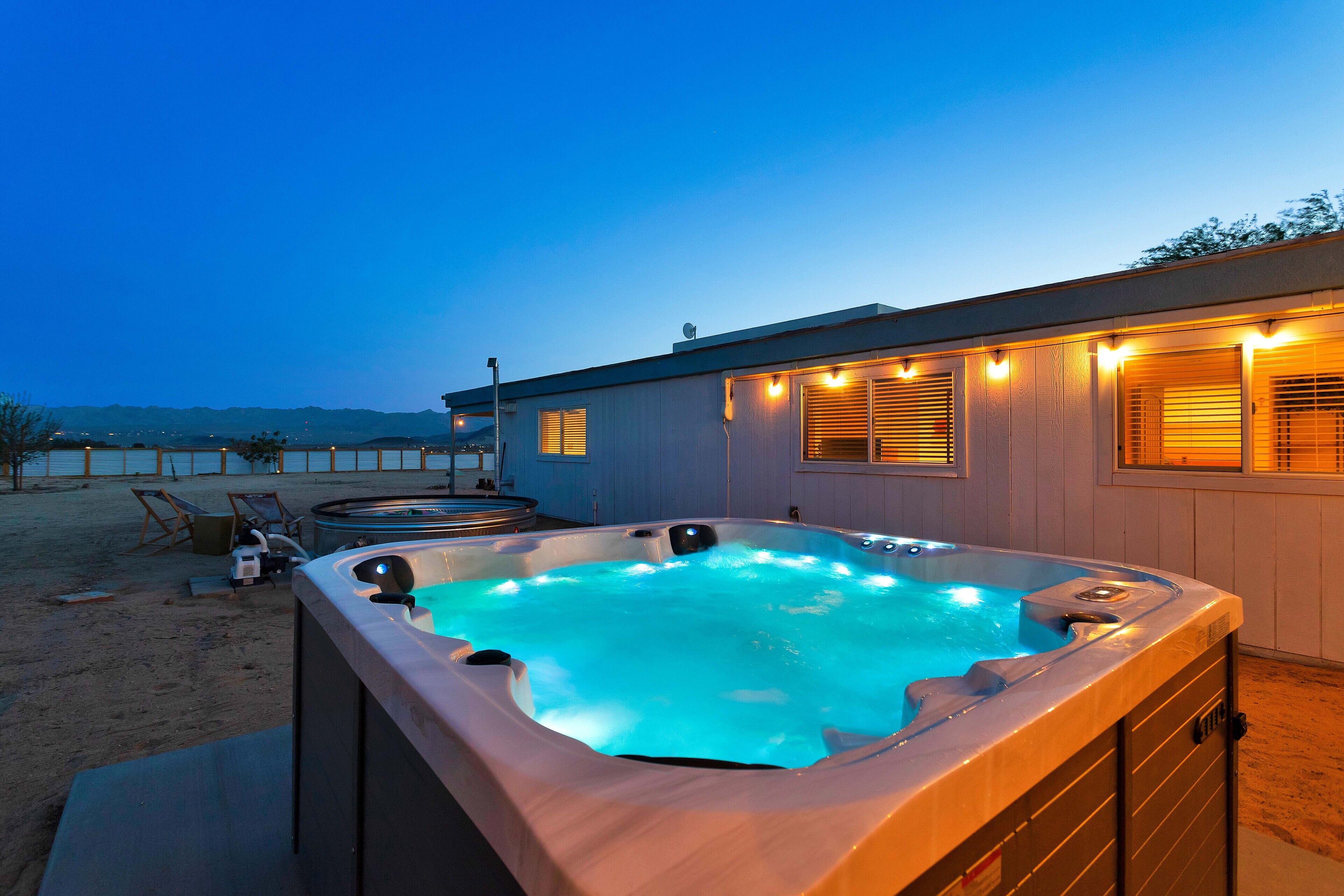 Secluded retreat. Views + Hot Tub + Stargazing