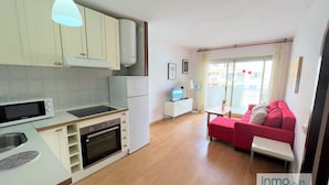 Interior - Arquus III Beach Salou, with swimming pool (Salou)