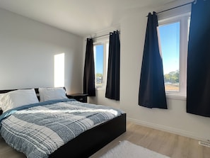 2 chambres, fer et planche Ă repasser, Wi-Fi, draps fournis